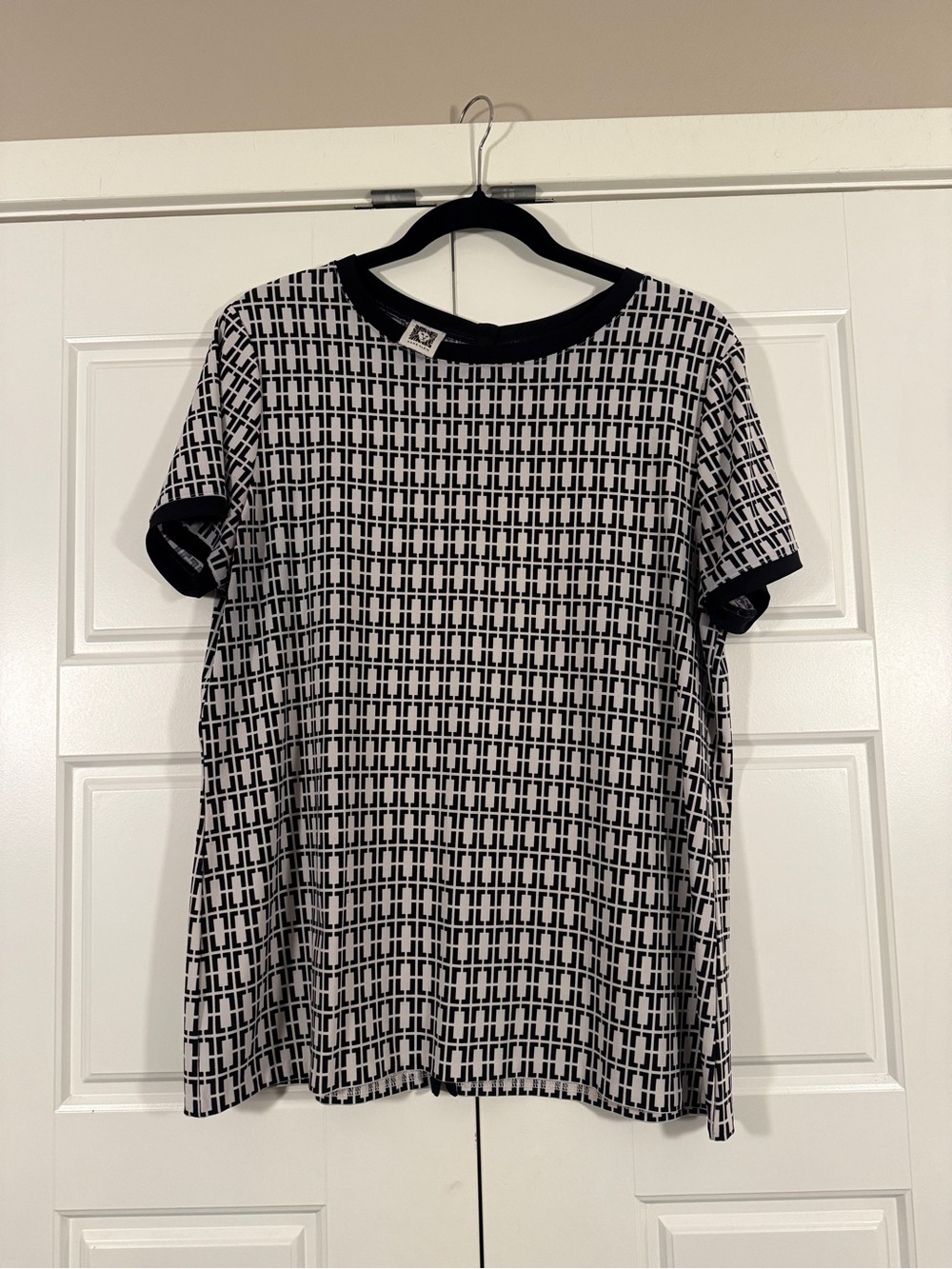 Anne Klein Black and White Grid Short Sleeve Tee